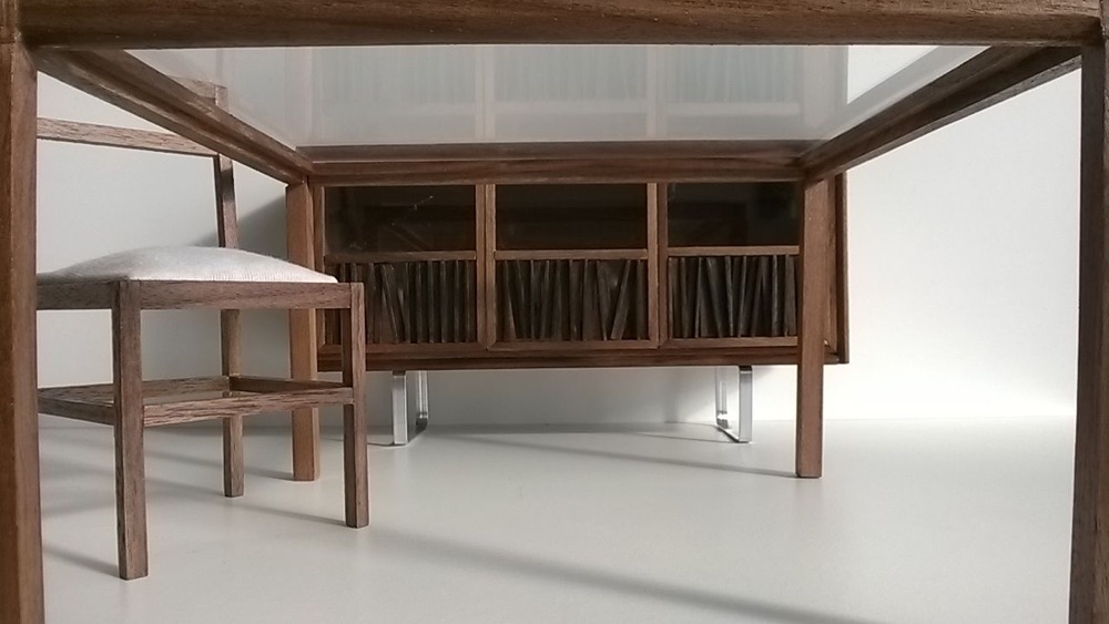 Argo table in walnut 9